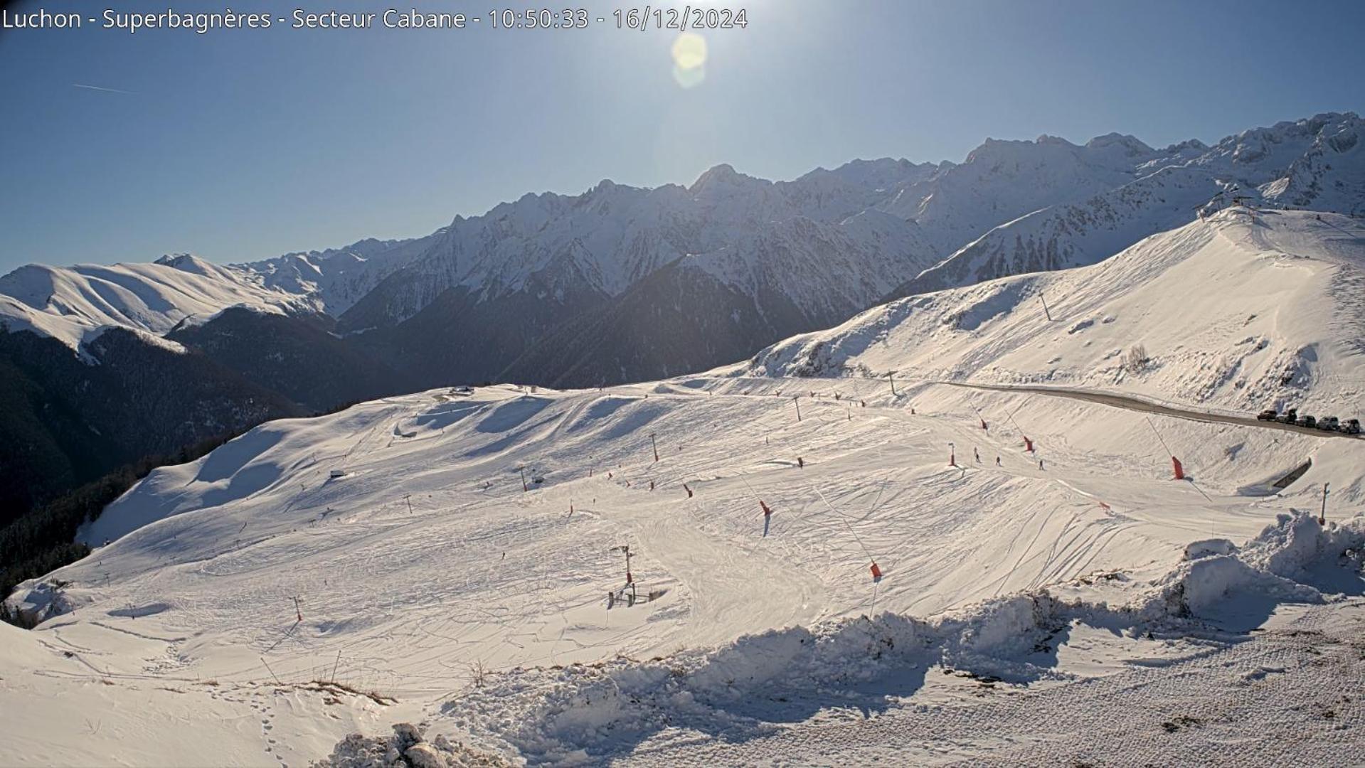 Le 102, T3 Pour 5 Personnes, Vue Montagne, Classe 2 Etoiles Nf, Parking, Piscine En Ete Bagnères-de-Luchon Eksteriør bilde